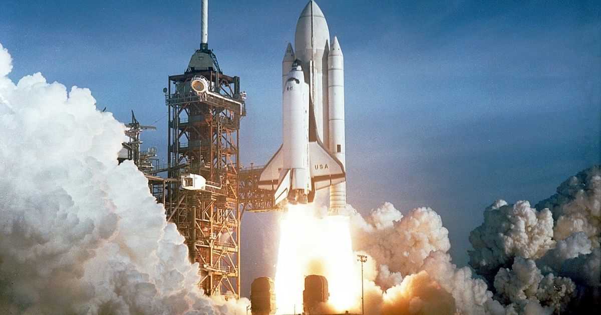 宇宙空間で音が聞こえないのはなぜ？真空・爆発音・宇宙飛行士の会話までわかりやすく解説